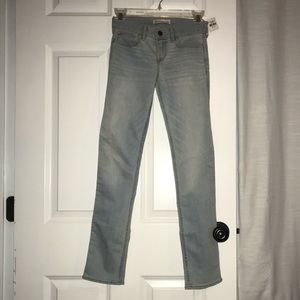 Abercrombie Kids mid rise light wash skinny jeans